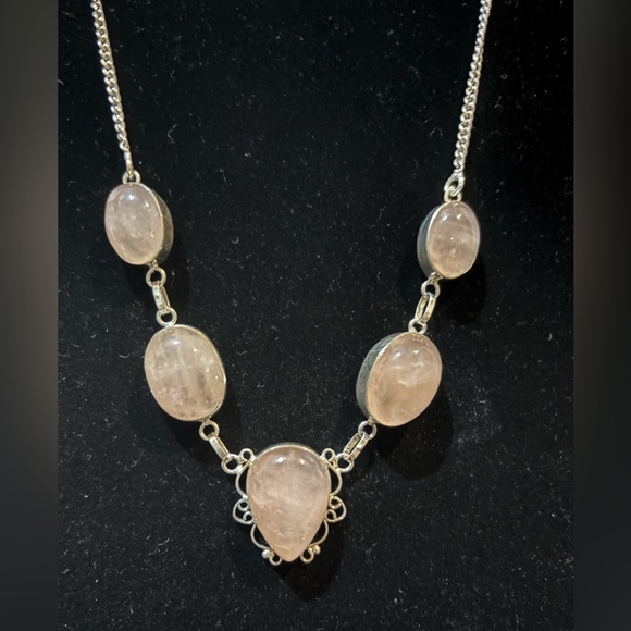 Jewelry - Stunning Rose Quartz Sterling Silver 925 Scroll work necklace
